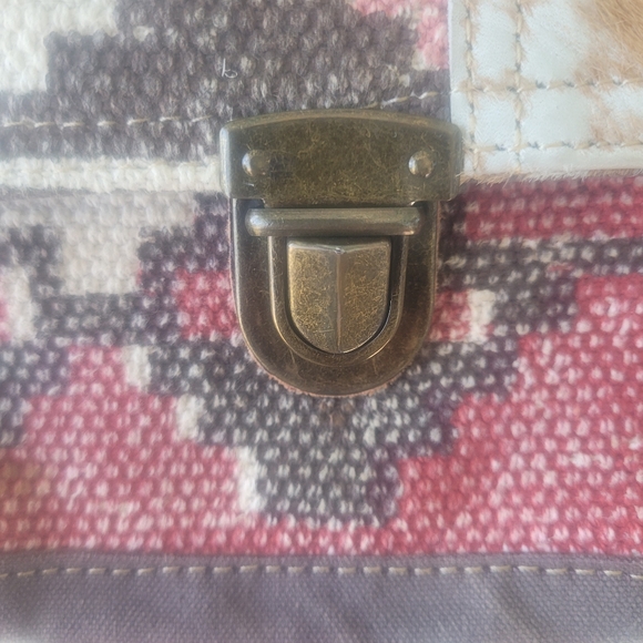 Myra Bag Rustic Multicolor Crossbody - Picture 4 of 16